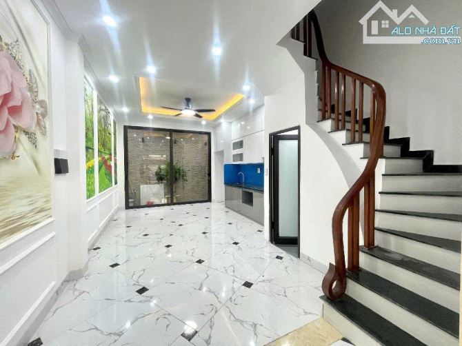 KHU PHÂN LÔ (TT Đặc Công - Vĩnh Quỳnh) 59m, 6 tầng thang máy - 2