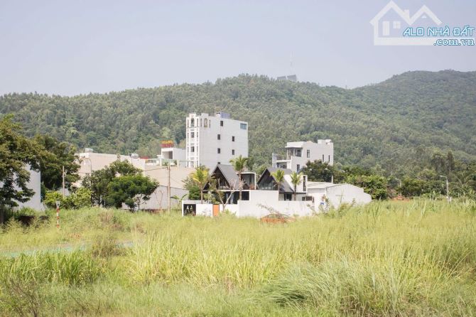 Bán villas Lý Tử Tấn siêu đẹp view sông núi mát rượi - 23