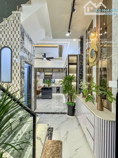 CHỦ GỬI – NHÀ TRỆT 3 LẦU MỚI ĐẸP FULL NỘI THẤT CAO CẤP, Đường B25, KDC 91B, Tân An - 3
