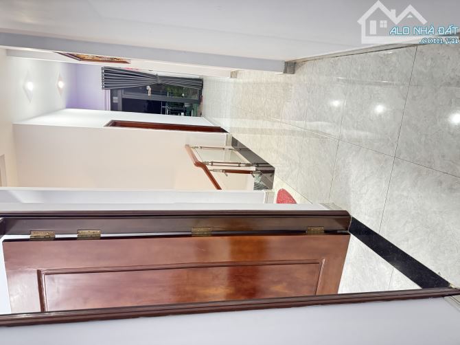 Bán Nhà 1 lầu Đường nhựa 6m Thông Hẻm Trần Hưng Đạo , Dĩ An , Bình Dương - 3