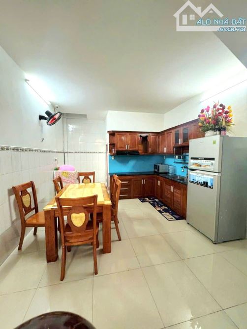 Nhà thuê Gò Vấp Có nội thất✅️ Máy lạnh Đường số 51 ✅️Phường 14 ✅️giá 10 triệu - 3