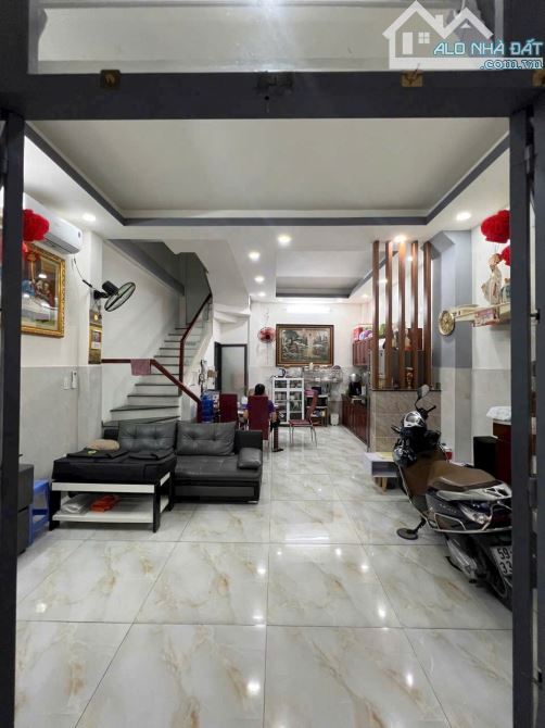 BÁN NHÀ 3lầu-2pn. DT:5x8m-Đ.LÊ ĐỨC THỌ-P13-GÒ VẤP. GIÁ:4.6Tỉ - 3