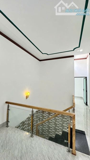 CHỦ GỞI BÁN NHÀ 1 TRỆT 1 LẦU NGAY UBND P.AN BÌNH,3,6X15=52,4M2,TCƯ 100%,TRẦN QUỐC TOẢN - 3
