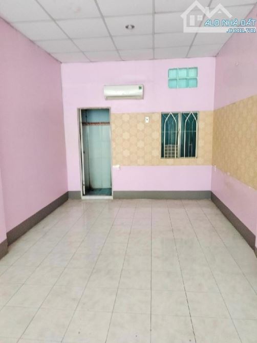 Nhà HÀNG XÓM EMART - Nguyễn Duy Cung, Gò Vấp, 2 Tầng - 2PN,WC - DT 44m2 , Hơn 4 tỷ - 3