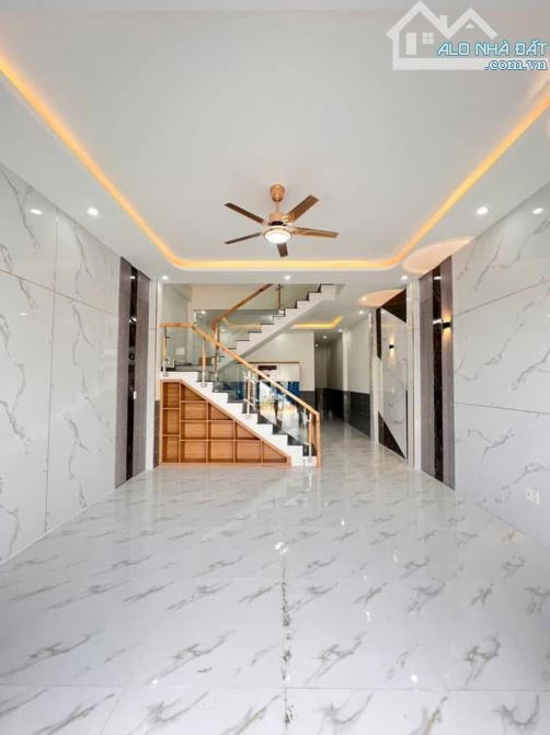 Bán Nhà Lầu Cách Bửu Long 7 Phút Di Chuyển - 3