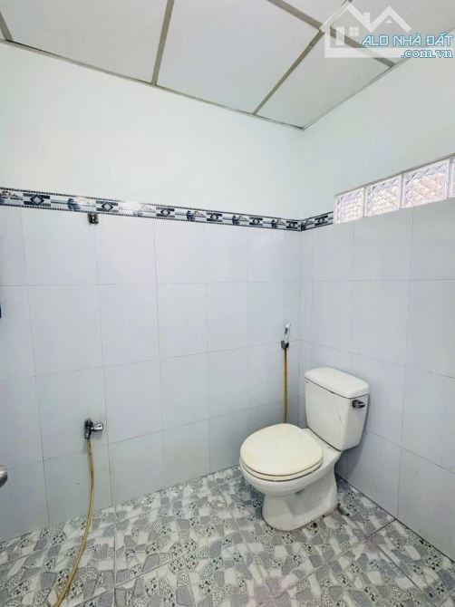 Nhà ngộp bán gấp ở Tân Thông Hội-Củ Chi. DT 92m2, giá 950 triệu 💸 . SHR. - 3