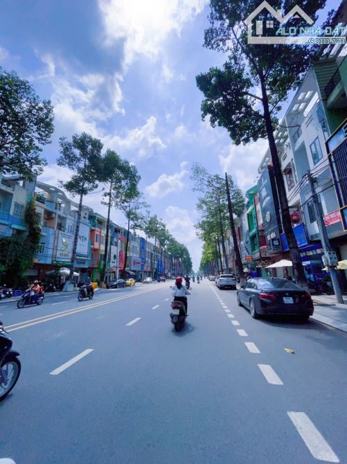 NP662 Bán 1 siêu phẩm cực VIP  ➡️Chủ định cư MỸ cần Bán nhà 1 trệt 2 lầu Khu D2D - 3