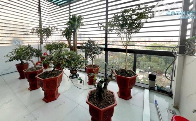 BÁN NHÀ XUÂN LA 85m2. GARA Ô TÔ 2 Ô TÔ - PHÂN LÔ - 2 Ô TÔ TRÁNH ĐỖ NGÀY ĐÊM + VỈA HÈ