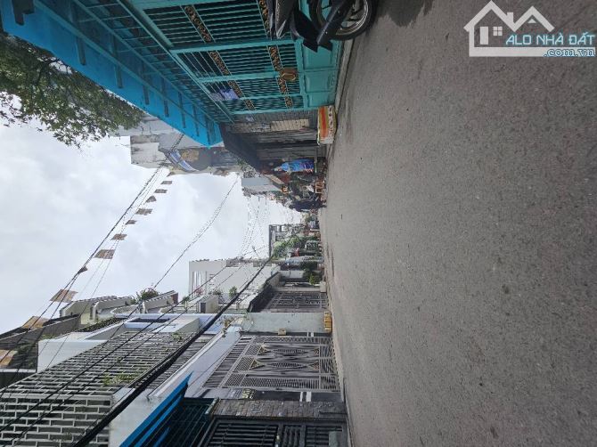Bán Nhà 3 Tầng - DT 105m2 - Gần Aeon Tân Phú -  Bình Hưng Hoà - Hẻm 8m Thông - Nhỉnh 8 Tỷ - 3