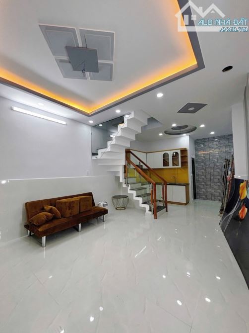 Bán nhà giáp Tên Lửa, 36m2, 3 ty xx. - 3