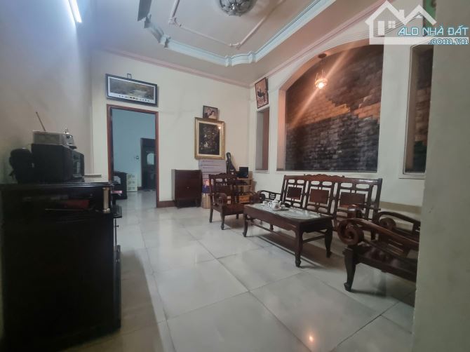 Mặt tiền Lý Thường Kiệt, ngay vòng xoay, 5 tầng, 4.3x36, giảm mạnh 3 tỷ chỉ còn 42,3 tỷ. - 3