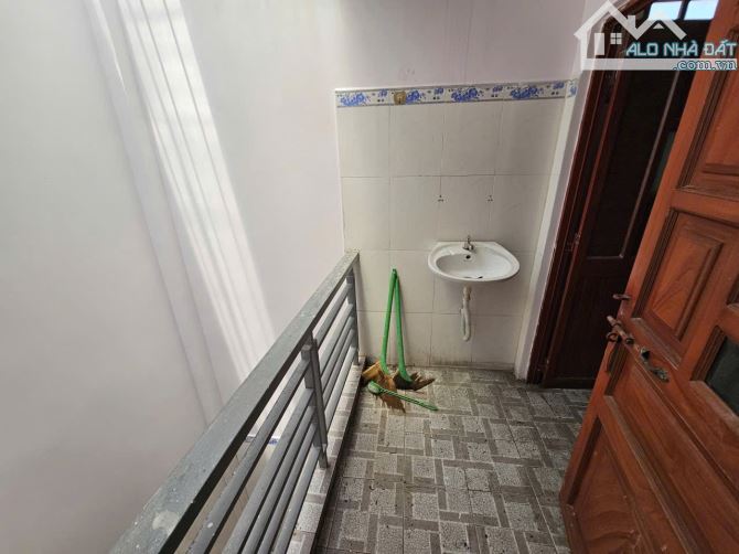 Nhà mặt tiền Nguyễn Đức Thiệu, P Dĩ An, Tp Dĩ An - 3