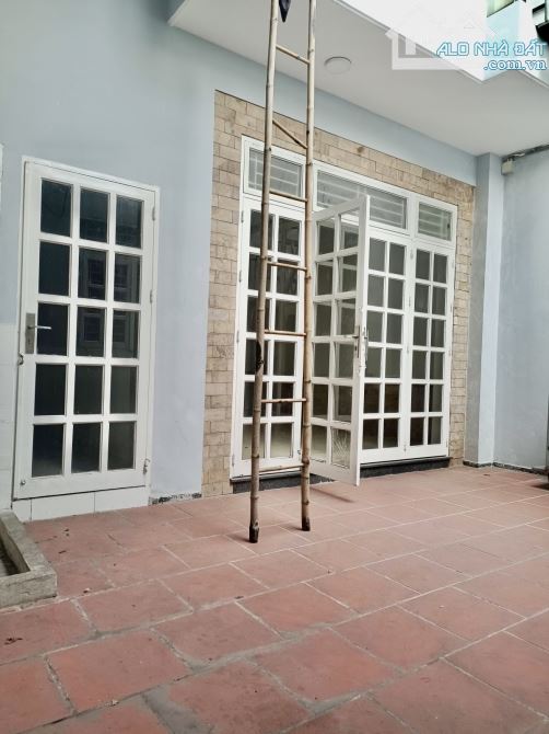 MẶT TIỀN ĐÔNG BẮC CVPM QUANG TRUNG TCH QUẬN 12 GIÁ RẺ 11 TỶ  DIỆN TÍCH 118M2 (6x18 - 3
