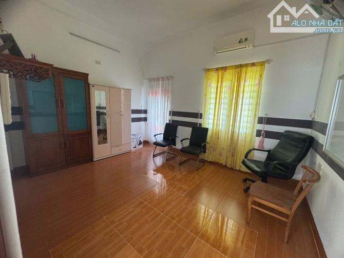🎉🎉Bán nhà mt Nguyễn Bá Học - Khu hiếm nhà bán 🫰 - Dt 99m2 - 3 tầng đầy đủ công năng - 3