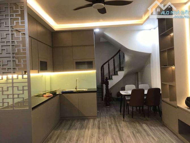 Bán Nhà Đẹp 30m2 5 tầng Gần Trường Mỹ Đình – Giá Nhỉnh 6 Tỷ - 3