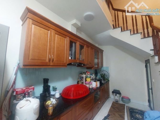 Bán nhà Nguyễn Văn Cừ Ngọc Lâm 5 tầng ô tô đỗ cửa - 3