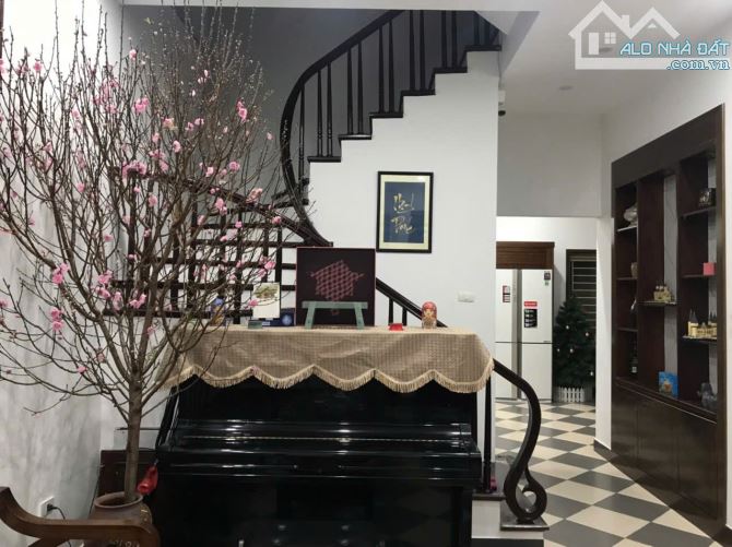 Chính chủ cho thuê Biệt Thự Xuân Đỉnh - Ngoại Giao Đoàn, Gara Ô TÔ, 5PN, Full đồ xịn - 3