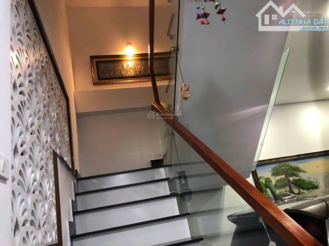 BÁN GẤP GIẢM 2.5 TỶ - HẺM XE TẢI - SÁT MT LÊ QUANG ĐỊNH - 3 TẦNG - 4PN - CHỈ 12.4 TỶ - 3