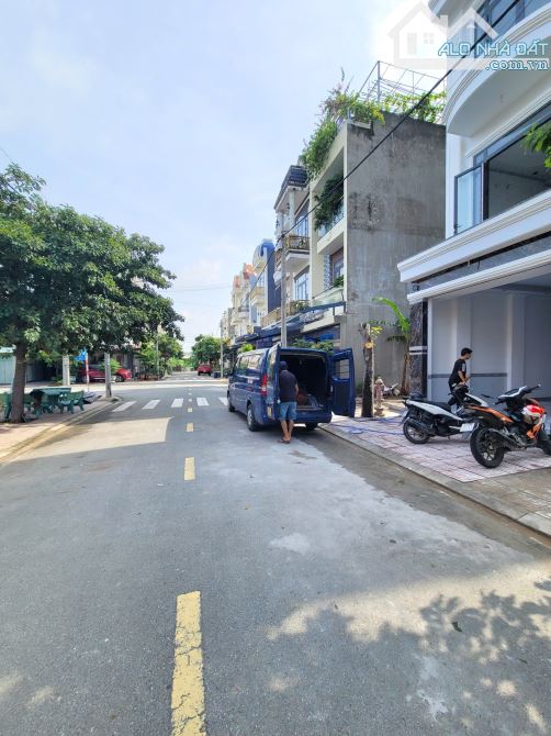 Bán nhà mới 1T2L 4x16.5m, đường D2 KDC Lê Phong 1 p.Tân Đông Hiệp - 3