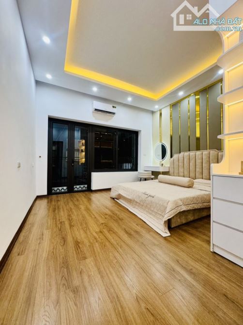 BÁN NHÀ 4 TẦNG NỘI THẤT ĐẸP, THOÁNG TRƯỚC SAU, GẦN MẶT NGÕ THÔNG, TRUNG TÂM HAI BÀ TRƯNG. - 3