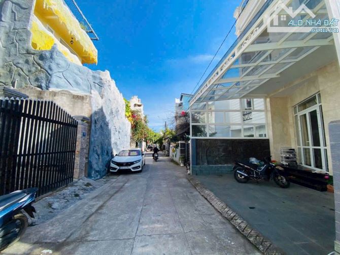 Nhà 4 tầng trung tâm Tp Đà Lạt.Sát bên Điểm du lịch: Biệt thự Hằng Nga - 3