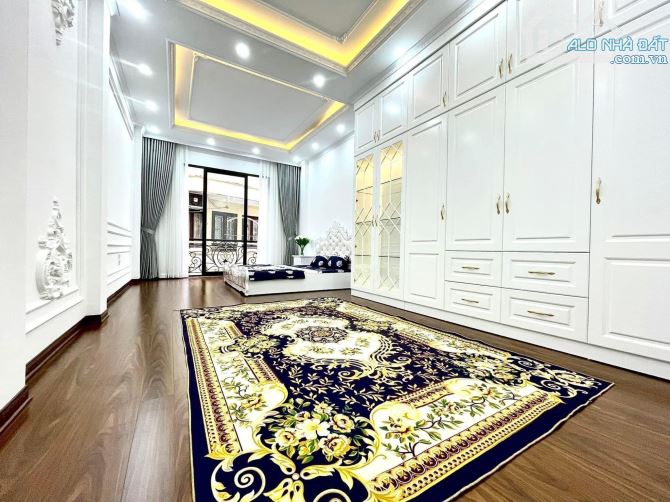 Nhà ngõ 264 Ngọc Thụy - ô tô 7 chỗ tận cửa - 40m 5tầng giá chỉ 8tỷ5 thương lượng - 3