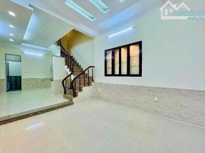 CHỈ 6.09 TỶ - MỚI Ở NGAY - HXH 1 TRỤC TRƯỚC NHÀ 7M - 4 TẦNG - 4PN - GẦN MT - 3