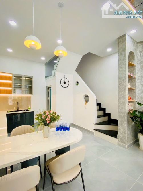 🏠 BÁN NHÀ 1 TRỆT 2 LẦU – GIÁ RẺ TẠI TT. LONG HÒA – CẦN ĐƯỚC, LONG AN - 3