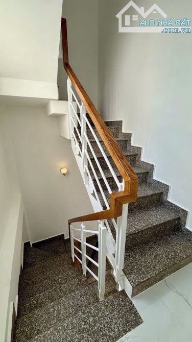 Nhà 4 tầng mới vào ở liền Hưng Phú P9 Q8. Giá 4,99tỷ TL - 3
