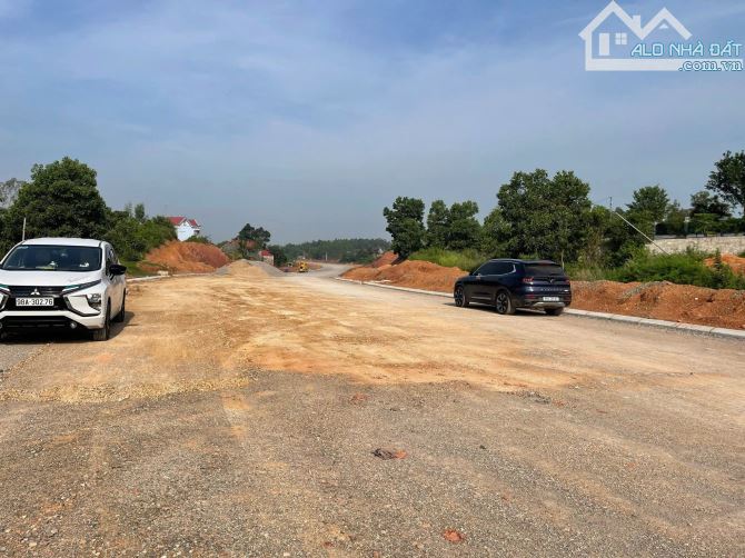 SIÊU HIẾM-BÁN ĐẤT TRUNG TÂM ĐÔ THỊ, MẶT ĐƯỜNG LỚN TẠI ĐỒI NGÔ, LỤC NAM BẮC GIANG 1tỷ550 - 3