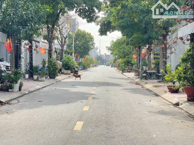 Đất khu Phú Mỹ Hiệp gần trung tâm y tế Dĩ An, KCN Tân Đông Hiệp B, sổ riêng, 2755 Dĩ An - 3
