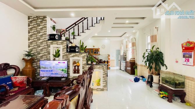 Bán Nhà Phố 130m² – Hẻm Xe Hơi Lê Văn Tám P.10 Đà Lạt – Sổ Hồng Riêng, Giá 8.5 Tỷ - 3