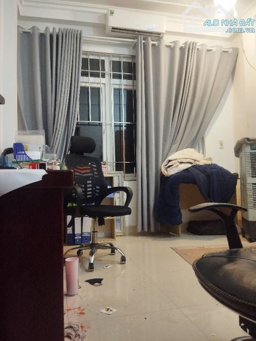 BÁN NHÀ ĐƯỜNG LÊ QUANG ĐẠO 45M2 DÂN XÂY - NGÕ THÔNG - ÔTÔ ĐỖ CỬA - CHỈ 10.9 TỶ - 3
