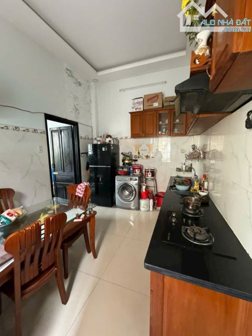 Bán nhà góc 2 mặt tiền hẻm Hoàng Hoa Thám cách biển chỉ 200m - 3