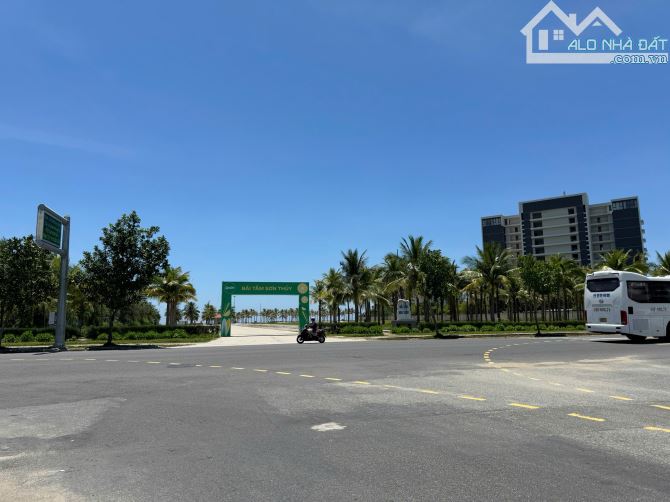 Bán cặp đất đẹp 225m2(10x22.5m) mặt tiền đường 15m Trần Quốc Hoàn, ngay Bãi Tắm  Sơn Thủy - 3