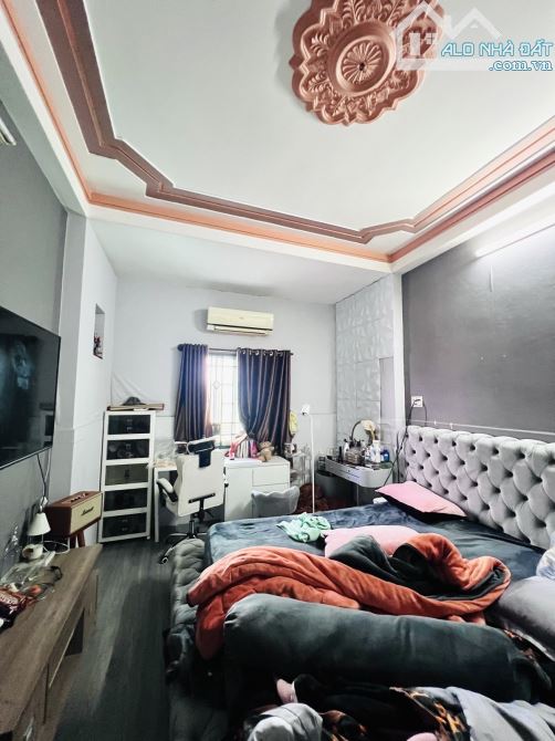 Nhà Tân Bình 206m2, 8.2x25, 4 tầng chỉ 19.8 tỷ - 3