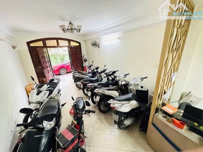 Bán nhà diện tích 56m2 x 6 tầng có thang máy phố Đào Tấn, ngõ ô tô tránh nhau - 3