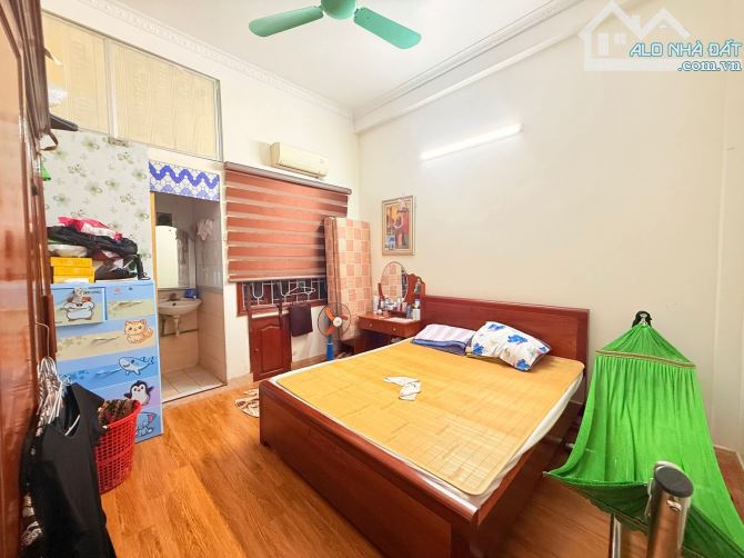 Mặt ngõ Chính Kinh, ô tô đỗ cửa, thông vòng quanh, DT 75m2, MT 4,5m, sổ phân lô, 18 tỷ - 3
