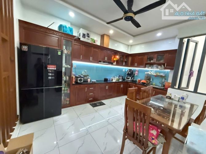 HẺM 8M KHU ABC - LUỸ BÁN BÍCH - HOÀ THẠNH - TÂN PHÚ -64M2 -4TẦNG - 8tỷ3 TL - 3