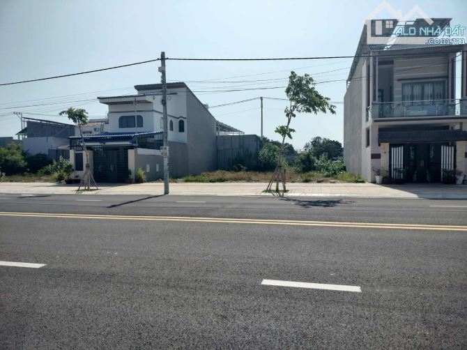 Chính chủ bán lô đất thổ cư đường nhựa 27m. Trung tâm, gần Biển, Khu dân cư đông - 3
