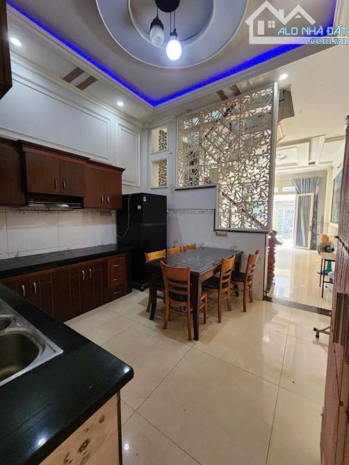 BÁN NHÀ LÊ THỊ RIÊNG Q12 - 4 TẦNG 52M2 - ĐƯỜNG 7M - HƠN 5 TỶ. - 3