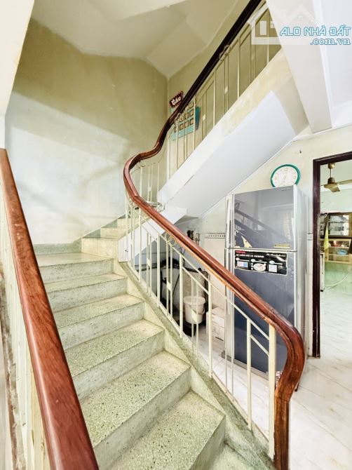 HẺM Ô TÔ - LÊ ĐẠI HÀNH Quận 11 - 55M2, Ngang 4,2M,4 Tầng, Nhỉnh 12 tỷ TL - 3