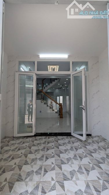 NHÀ ĐẸP HIỆN ĐẠI, HẺM Ô TÔ, NGAY TRUNG TÂM THỦ ĐỨC, GIÁ NHỈNH 6 TỶ. - 3