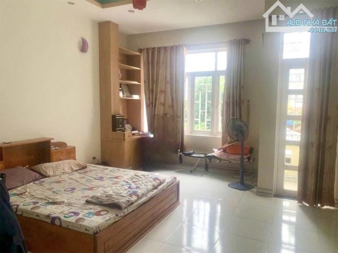 NHÀ 3 TẦNG 5x24M NGAY QUẢNG TRƯỜNG TRUNG TÂM HÀNH CHÍNH DĨ AN - SỔ HOÀN CÔNG - HƠN 9TỶ - 3