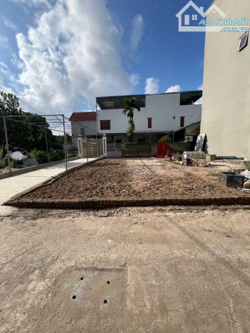 Chính chủ gửi bán 60m2 Lại Ốc- Long Hưng siêu hiếm có 102 - 3