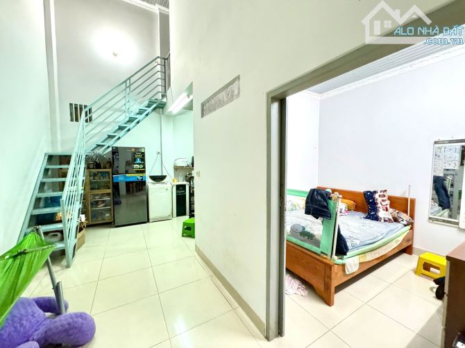 CHỦ GỞI BÁN NHÀ 1 TRỆT 1 GÁC P.TÂN VẠN, 2PN, HẺM 3 GÁC, THỔ CƯ 100%, ĐƯỜNG BÙI HỮU NGHĨA V - 3