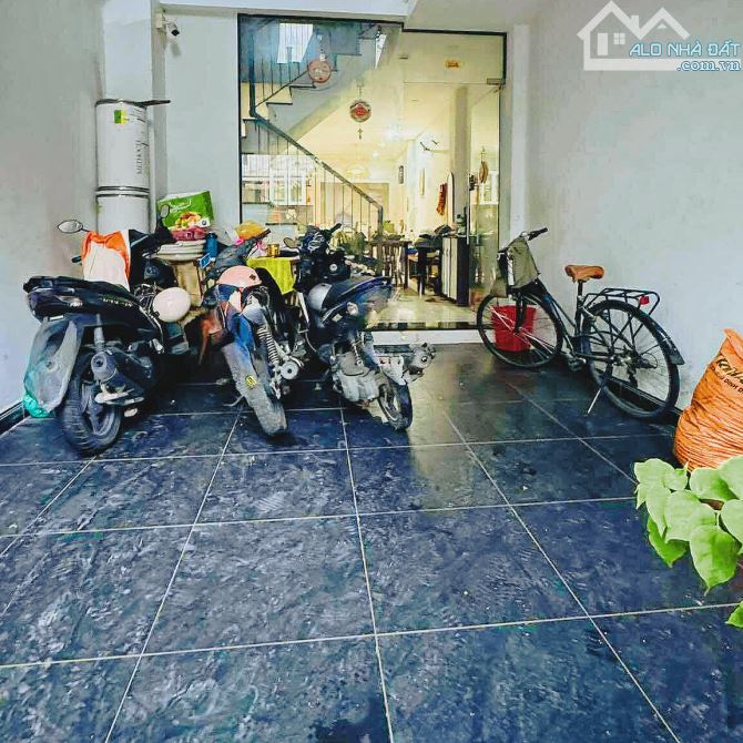 BÁN NHÀ HUỲNH TẤN PHÁT, QUẬN 7, 68M2, 5 TẦNG, DÒNG TIỀN CHDV, GIÁ HƠN 8 TỶ. - 3
