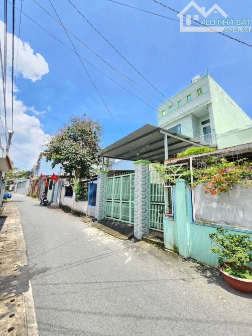 Bán nhà 1 trệt 1 lầu gần Làng Đại Học P.Bình An Tp.Dĩ An chỉ 2ty950 TL M7541 - 3