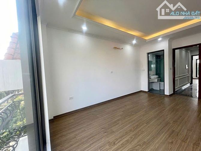 BÁN NHÀ PHÂN LÔ NGỌC HỒI – Ô TÔ NGỦ TRONG NHÀ – 60M2 THANG MÁY - 4