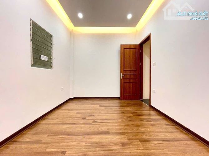 BÁN NHÀ PHỐ MINH KHAI - NHÀ MỚI - GẦN PHỐ - 41M2 x 4 Tầng 4 Ngủ - SỔ NỞ HẬU - 7 TỶ - 4